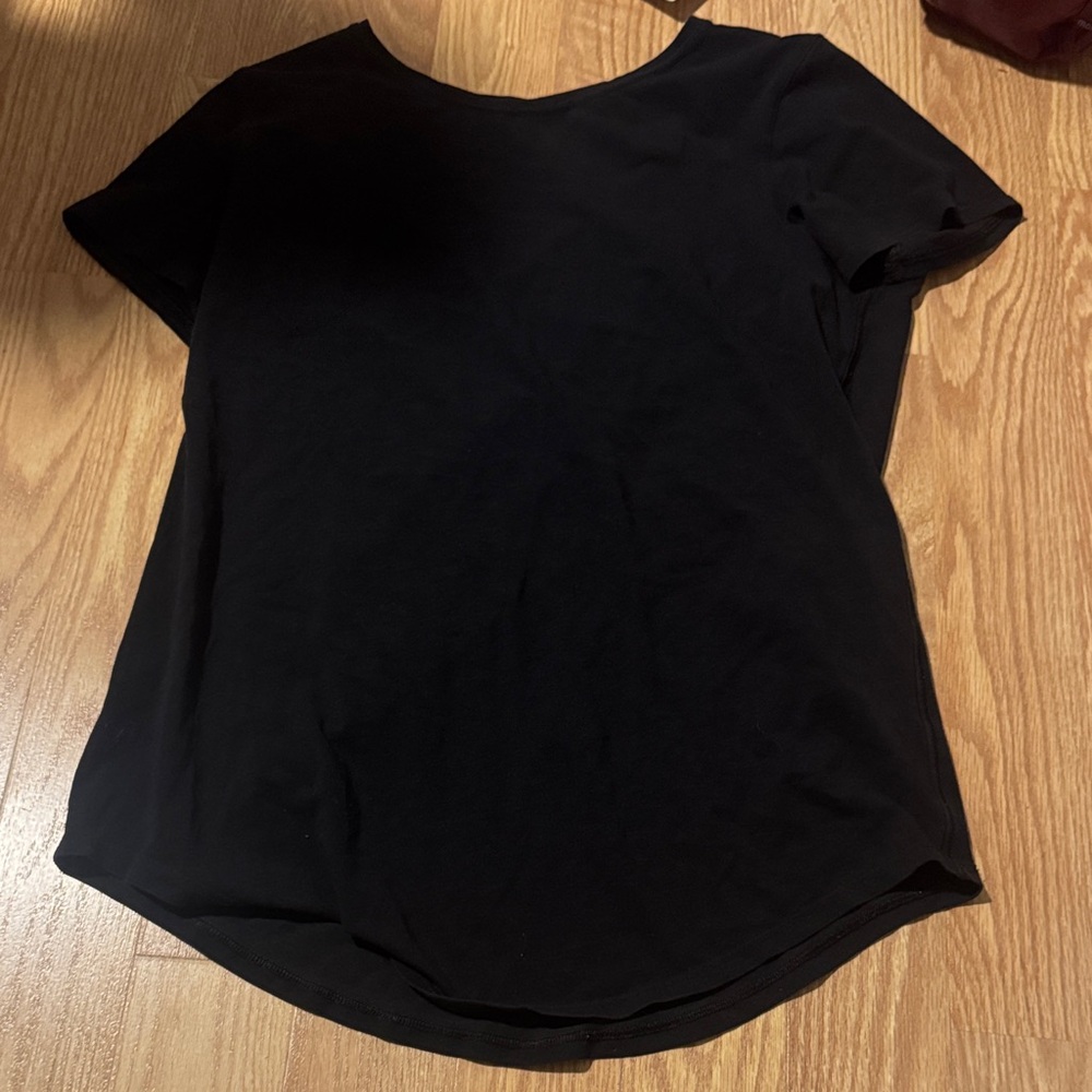 Black Lululemon top